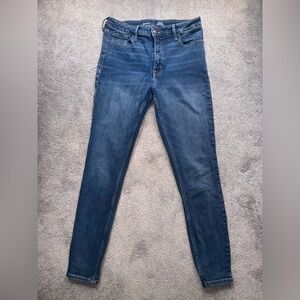 Old Navy Rockstar Super Skinny Jeans